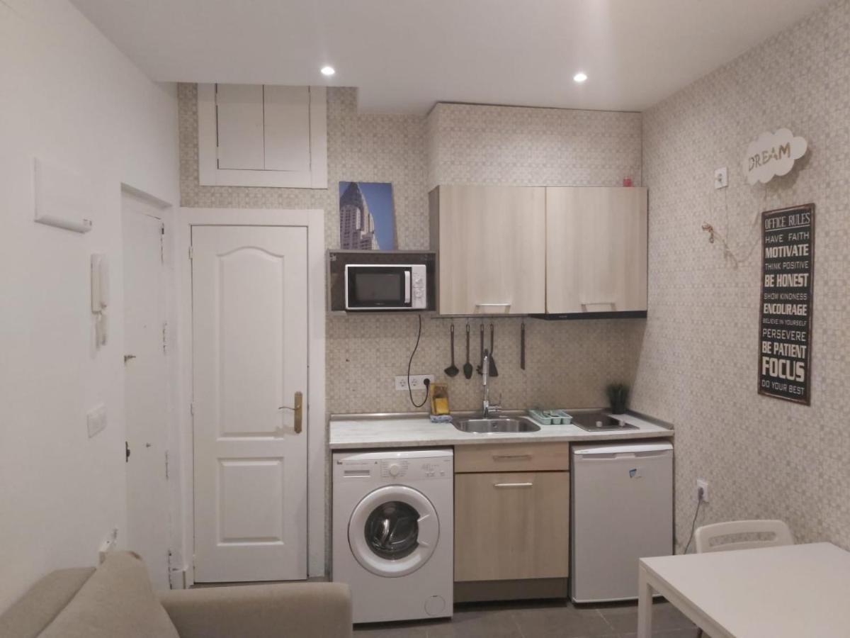 Апартаменты Cozy Studio Reina Sofia Amparo Мадрид Экстерьер фото